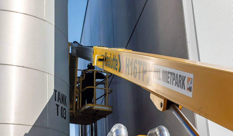 Haulotte H16 TPX überzeugt auf engstem Raum