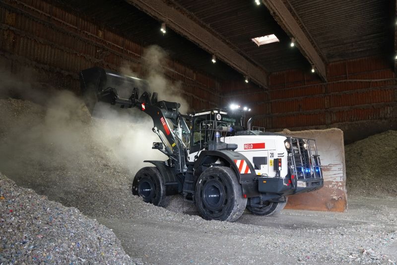 Effiziente Abfallverwertung im Hochsauerlandkreis Schlüter für Baumaschinen, Relo