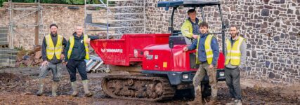 Yanmar-Raupendumper C30R arbeitet bodenschonend