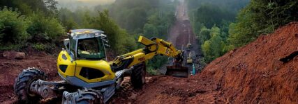 Menzi Muck M5x mit Seitenfahrmodus