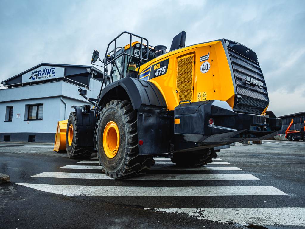 Schlüter Baumaschinen, Komatsu