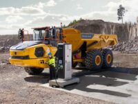 Volvo startet Serienproduktion des A30 Electric und A40 Electric