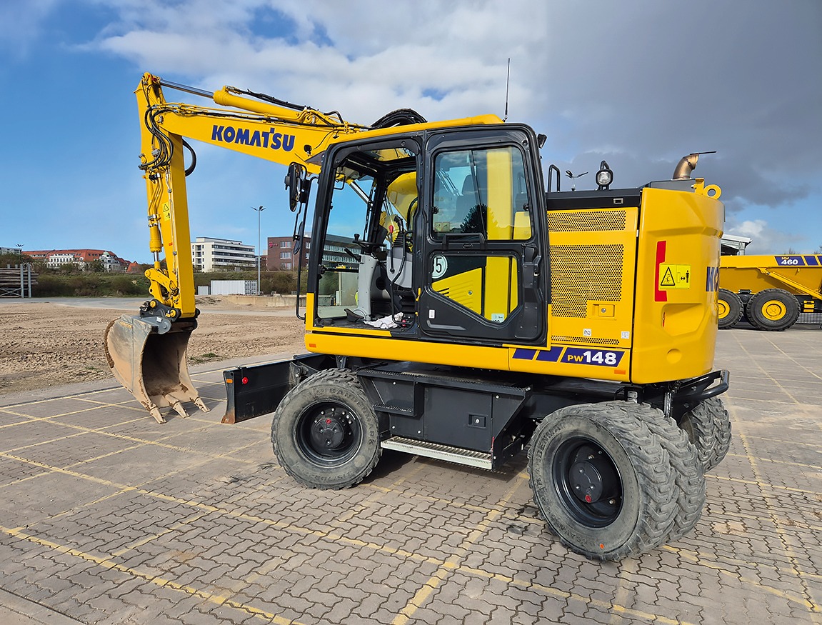 Komatsu
