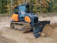 Neuer Dozer DD100 mit serienmäßiger Rückfahrkamera