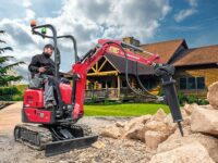Neuer Yanmar SV10 für enge Räume