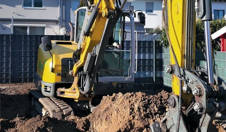 Mit Rotatorlöffel flexibel auf engem Raum