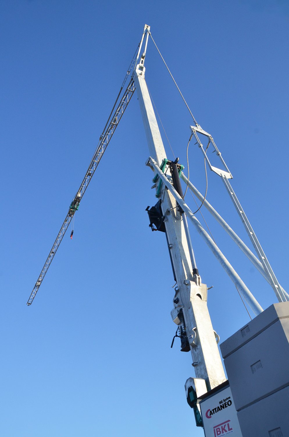 BKL System Cattaneo
