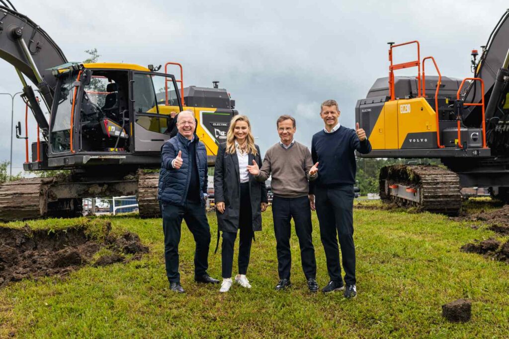 Spatenstich für neues Baggerwerk in Eskilstuna Volvo CE