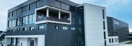 Böcker stärkt Fertigung und Ersatzteilversorgung