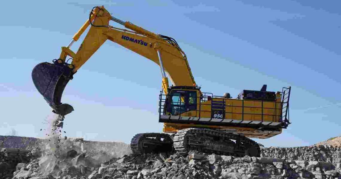 Schlüter, Komatsu