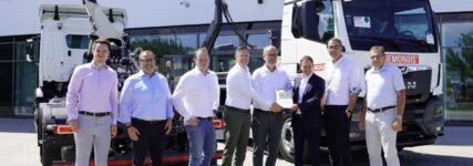 Meiller übergibt 3.500. Fahrzeugaufbau an Remondis