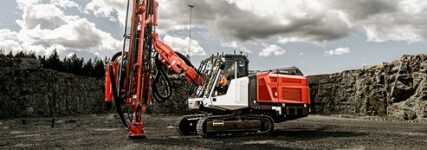 Außenhammerbohrgerät Pantera DP1110i feiert Premiere