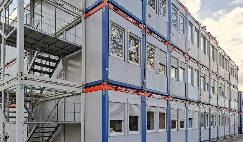 Containeranlage wächst mit dem Bauprojekt