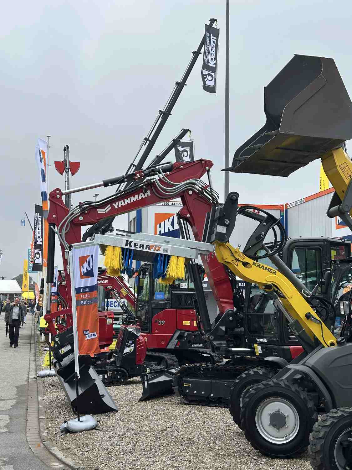 HKL Baumaschinen