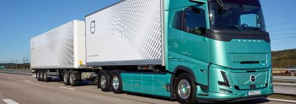 Volvo Trucks stromt auf