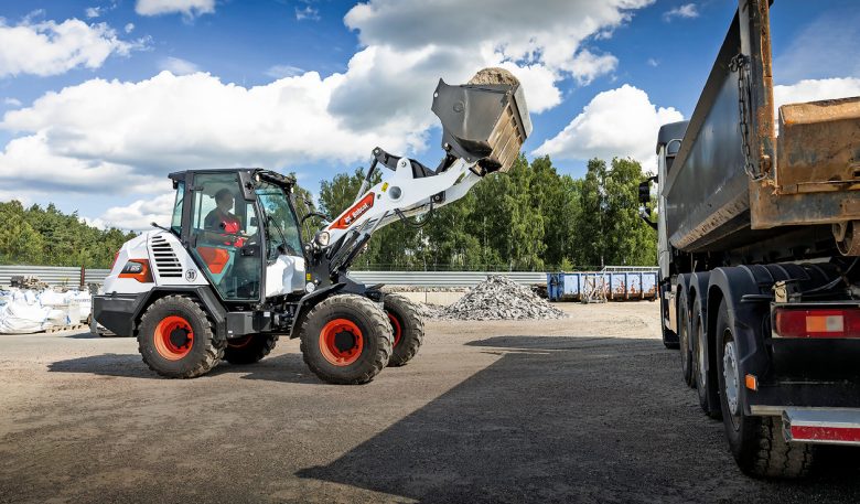 Bobcat präsentiert neuen L85 und L100 mit Zusatzhydraulik
