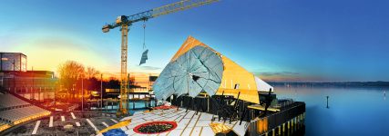 Liebherr 150 EC-B 8 Litronic im Einsatz an der Bregenzer Seebühne