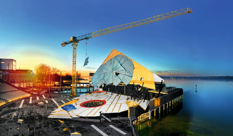 Liebherr 150 EC-B 8 Litronic im Einsatz an der Bregenzer Seebühne