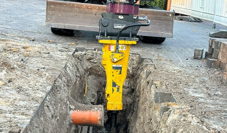 Präzises Aufstemmen mit Hydraulikhammer und Rototop