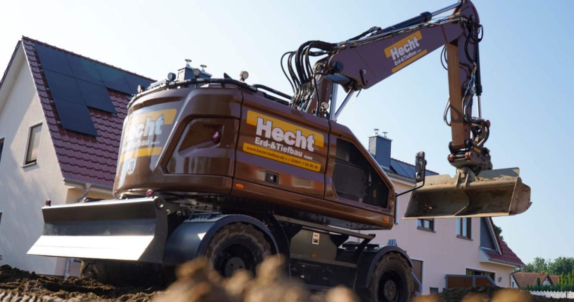 Zeppelin Baumaschinen, Hecht Erd- und Tiefbau