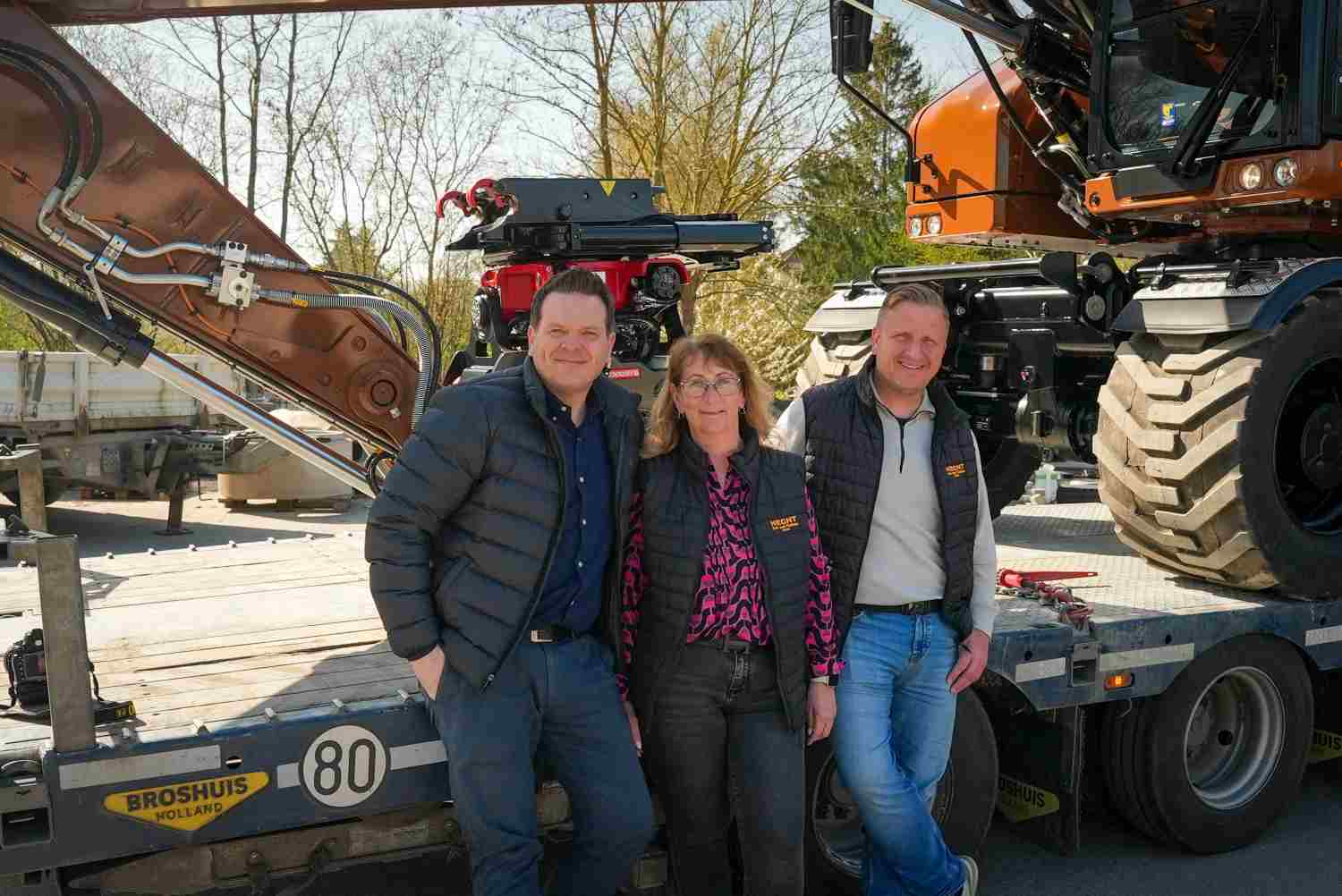 Zeppelin Baumaschinen, Hecht Erd- und Tiefbau